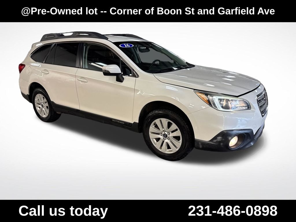 Used 2016 White Subaru 2.5i Premium image 7