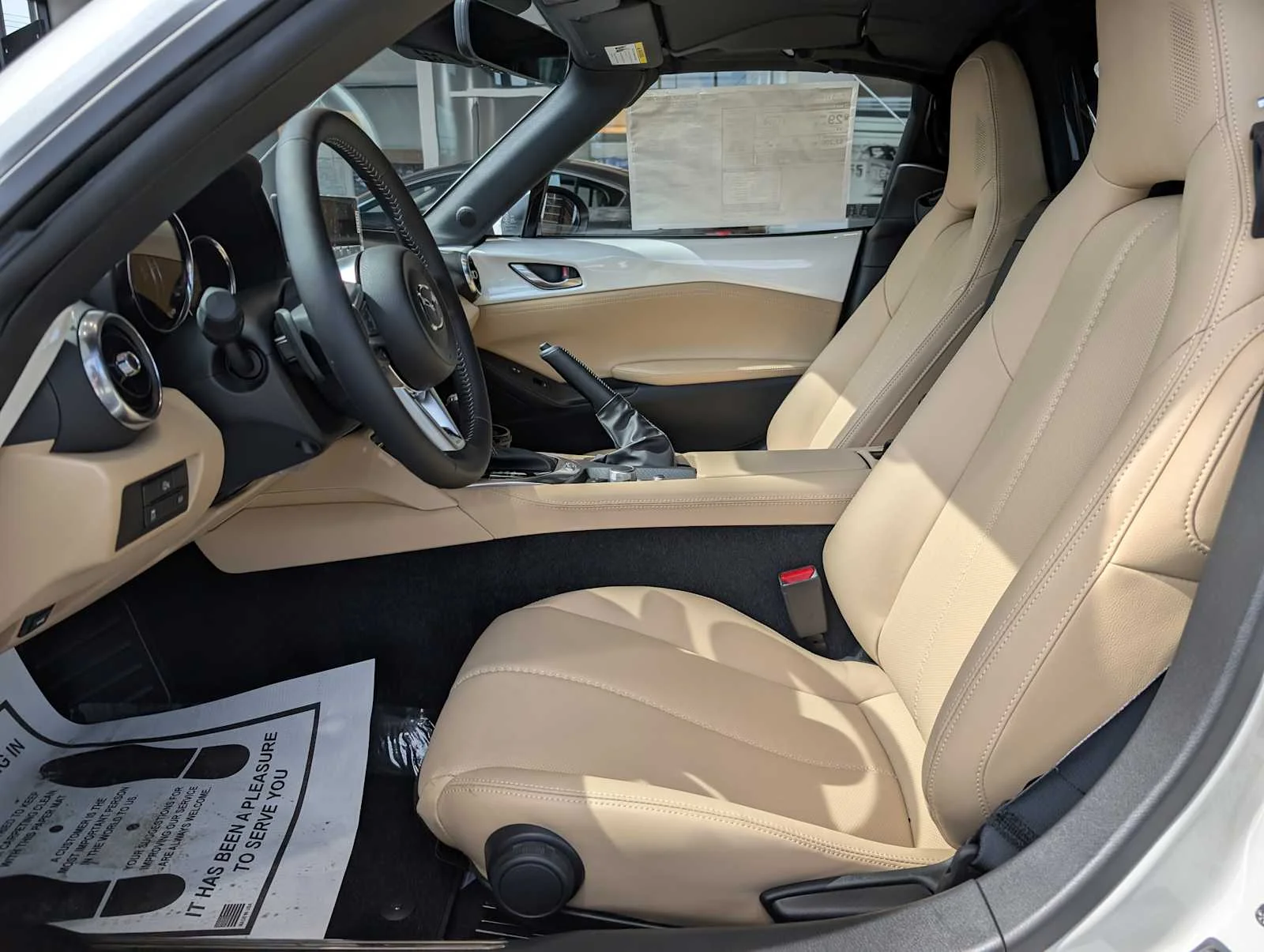2025 Mazda MX-5 Miata RF Grand Touring - Photo 5