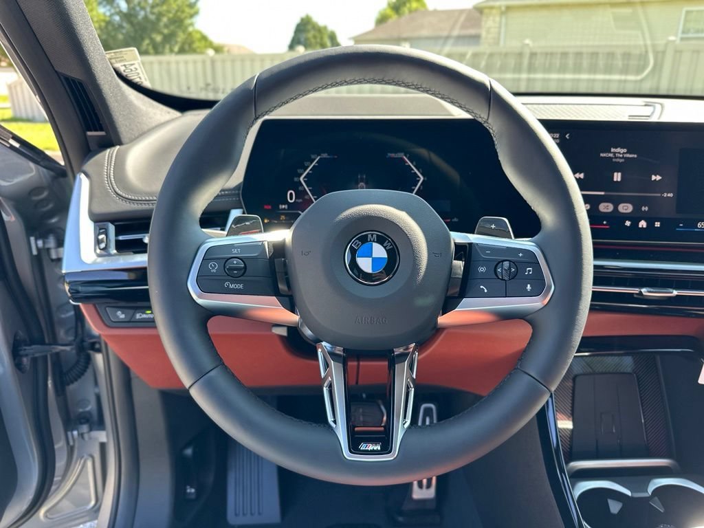 New 2027 Space Silver Metallic BMW xDrive28i image 30