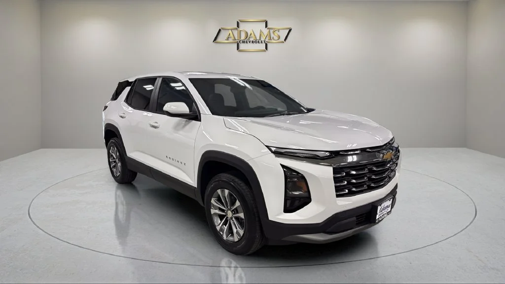 2027 Chevrolet Equinox LT - Photo 9