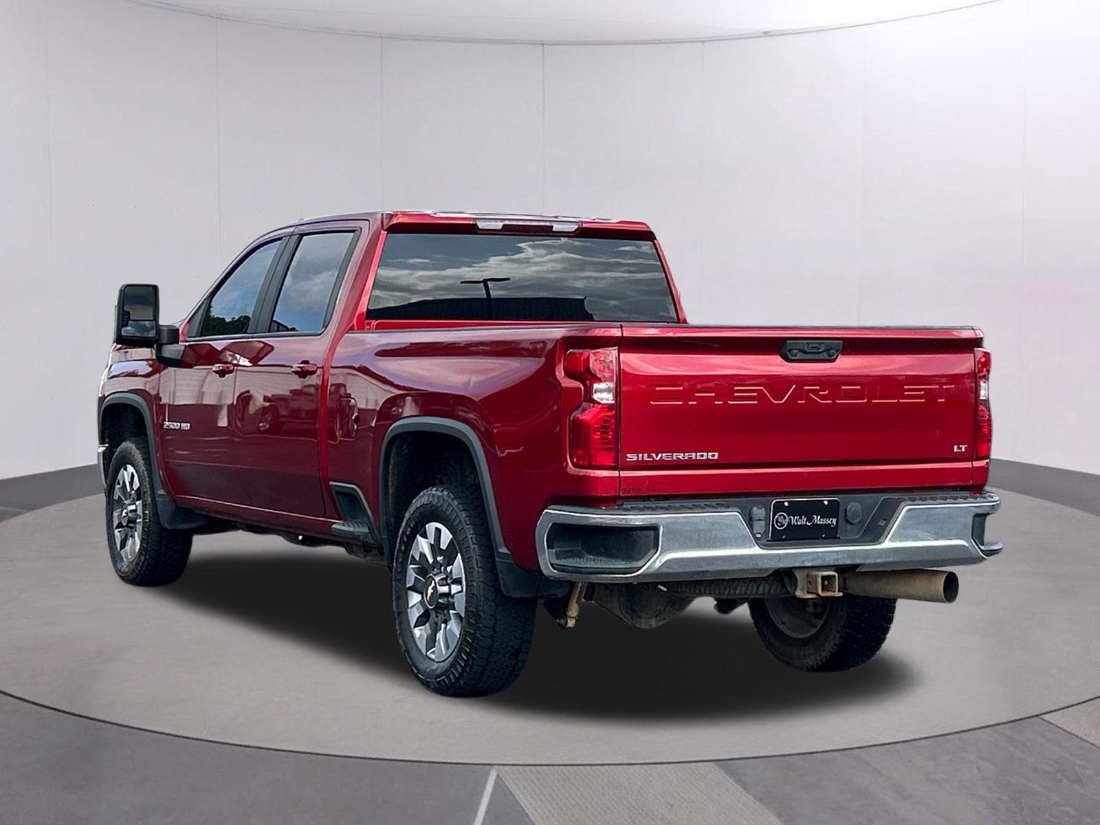 Used 2022 Cherry Red Tintcoat Chevrolet LT image 3