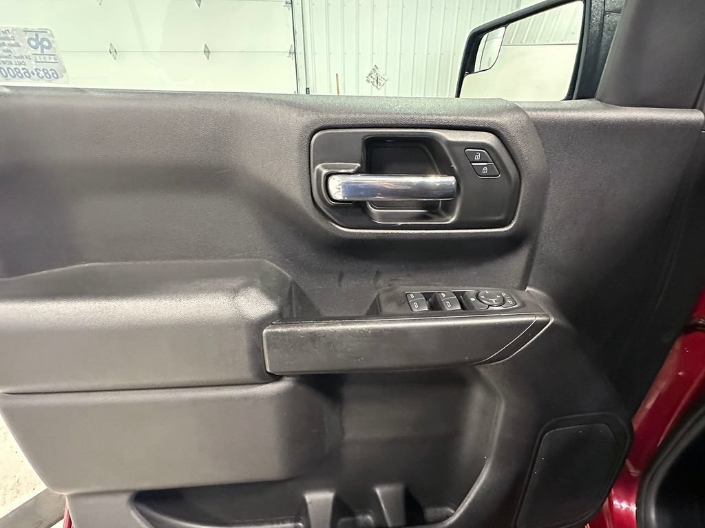 Used 2019 CAJUN RED TINTCOAT Chevrolet Custom image 19