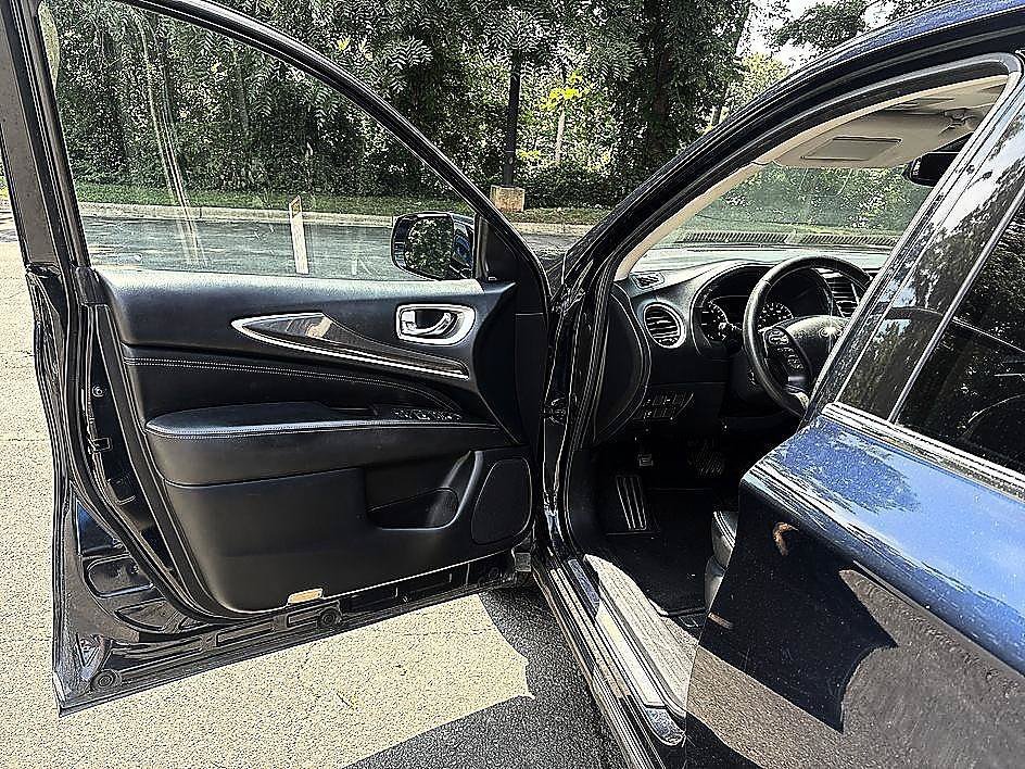 Used 2020 Hermosa Blue INFINITI PURE image 9
