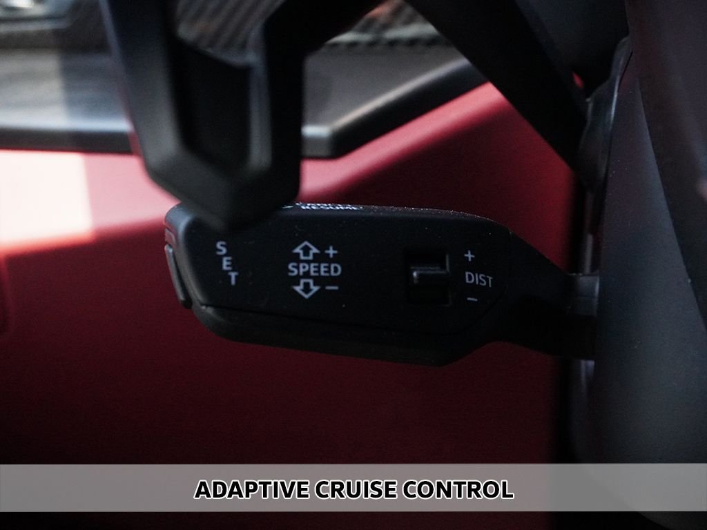 Used 2022 Black Lamborghini Base image 6