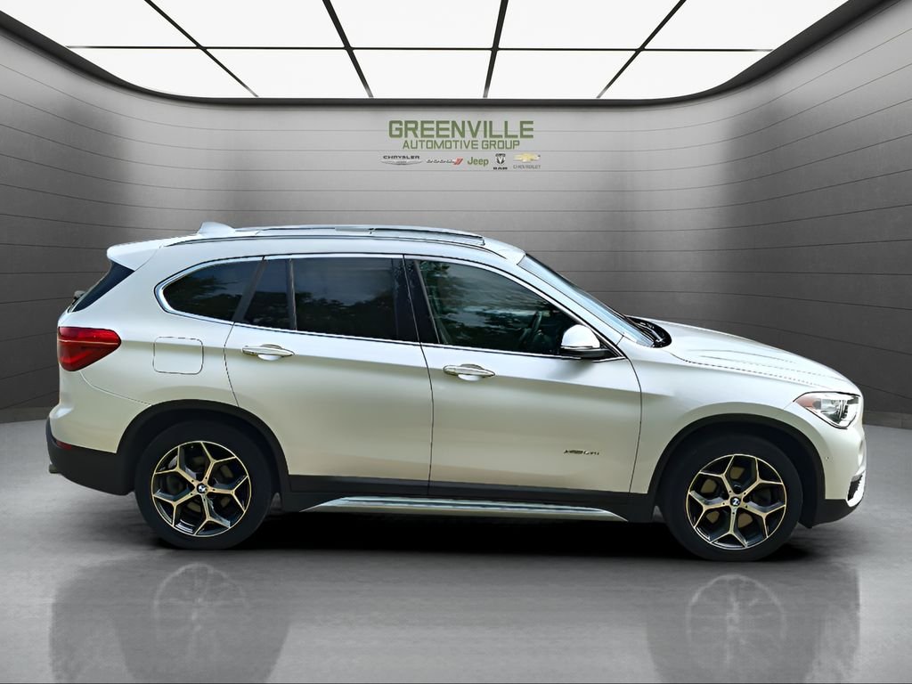 Used 2017 Mineral White Metallic BMW xDrive28i image 6