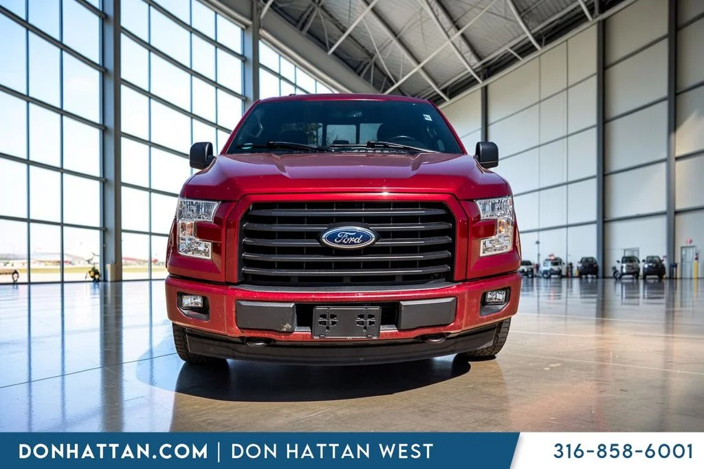 Used 2017  Ford XLT image 23