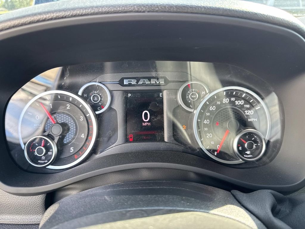 2026 RAM 3500 Chassis Tradesman - Photo 33