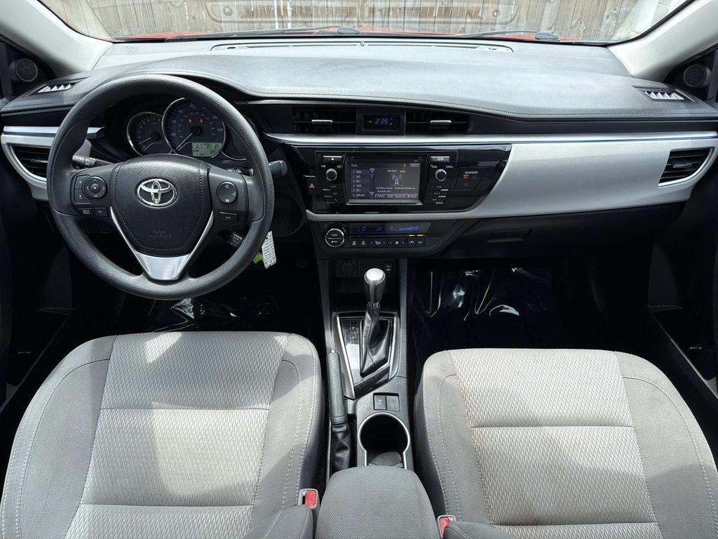 Used 2014 Red Toyota LE image 19