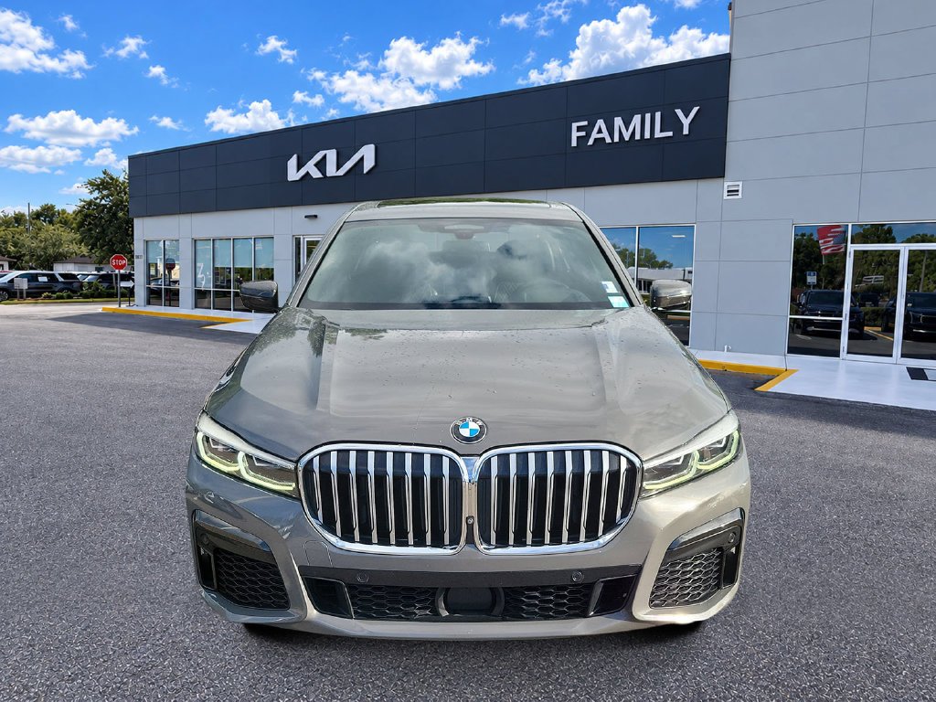 Used 2020 Bemina Gray Amber Effect BMW 750i xDrive image 2