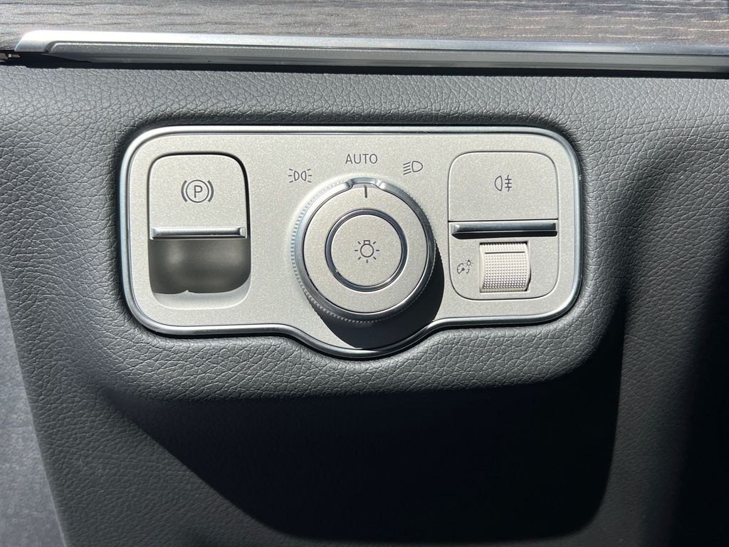 New 2026 MANUFAKTUR Moonlight White Magno Mercedes-Benz GLE450 image 14