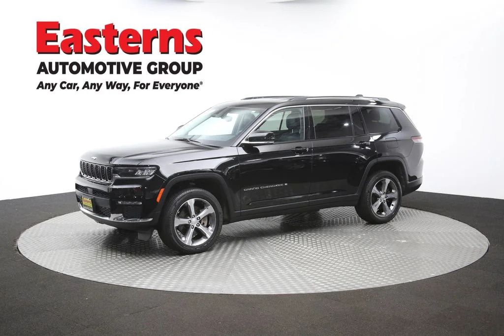 Used 2023 Black Jeep Limited image 61