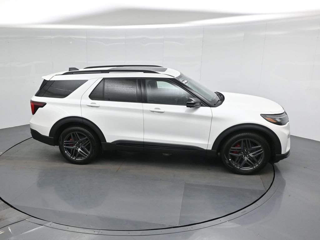 New 2026 Star White Metallic Tri-Coat Ford ST image 55