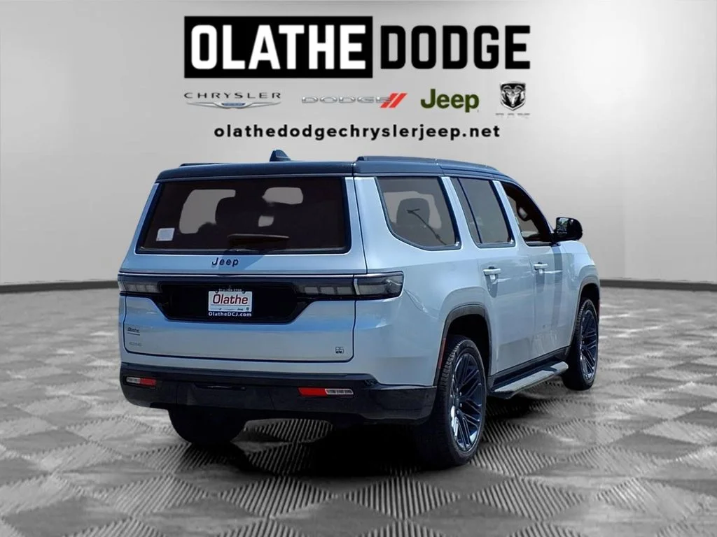 New 2026 Silver-Zynith Exterior Paint Jeep 85th Anniversary Edition image 29