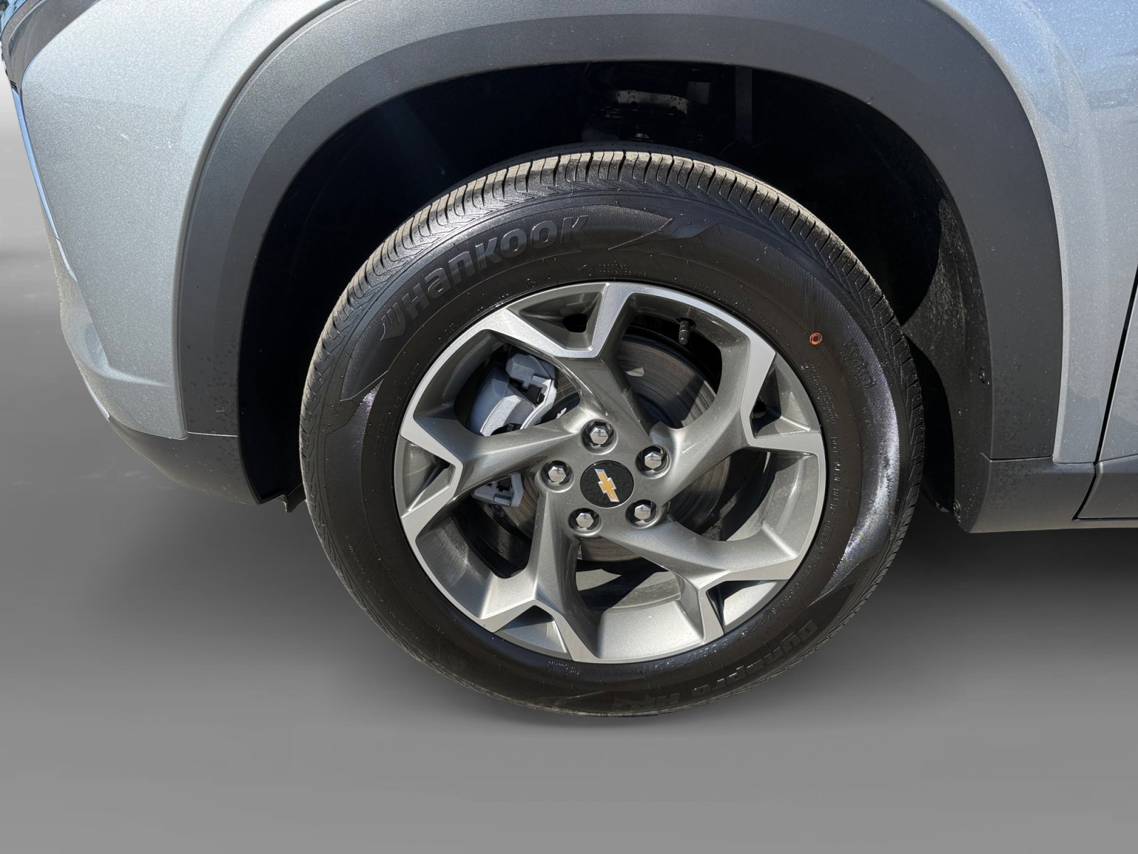2026 Chevrolet Trax LT - Photo 9