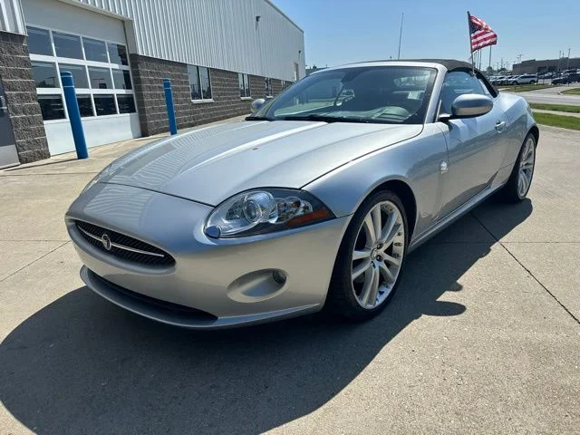 Used 2007 Silver Jaguar Base image 4