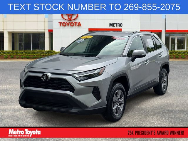 2025 Toyota RAV4 Hybrid XLE