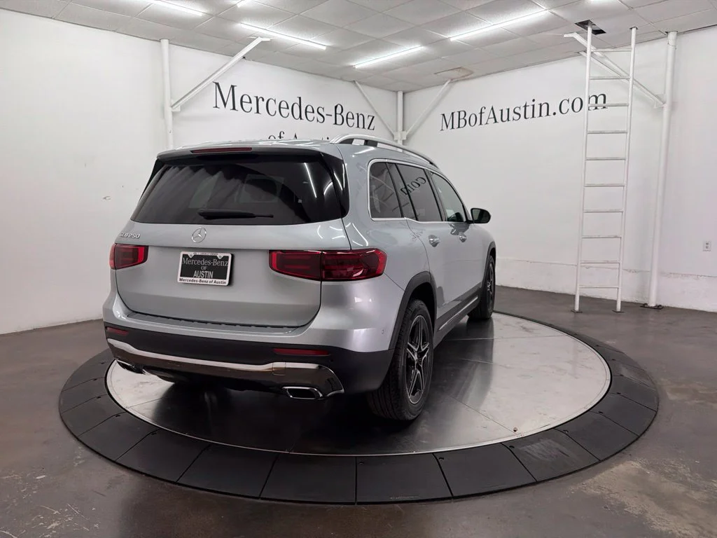 New 2026 Silver Mercedes-Benz GLB 250 image 7