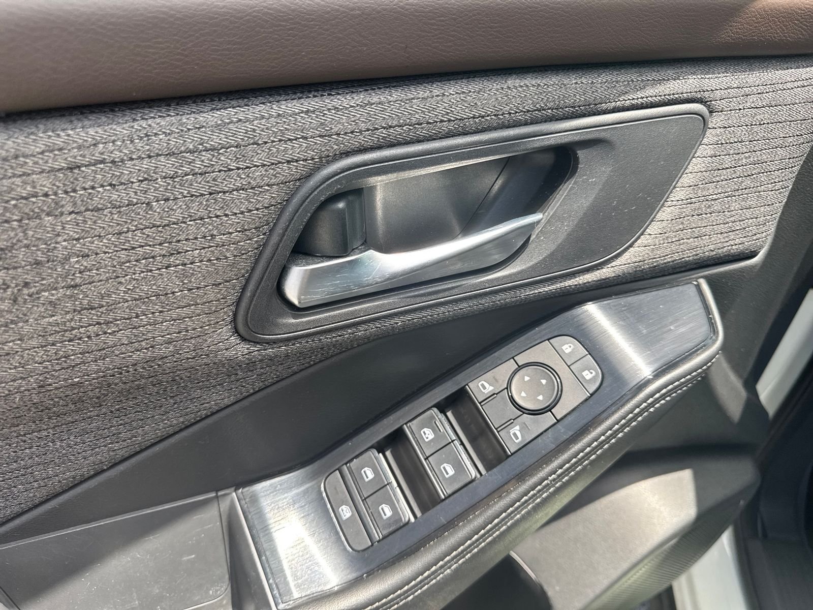 Certified Used 2023 White Nissan SV image 21