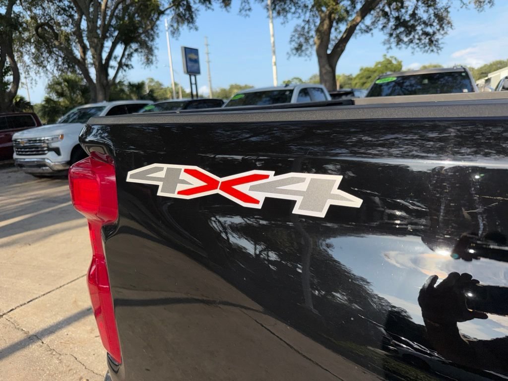 Used 2023 Black Chevrolet Custom image 88