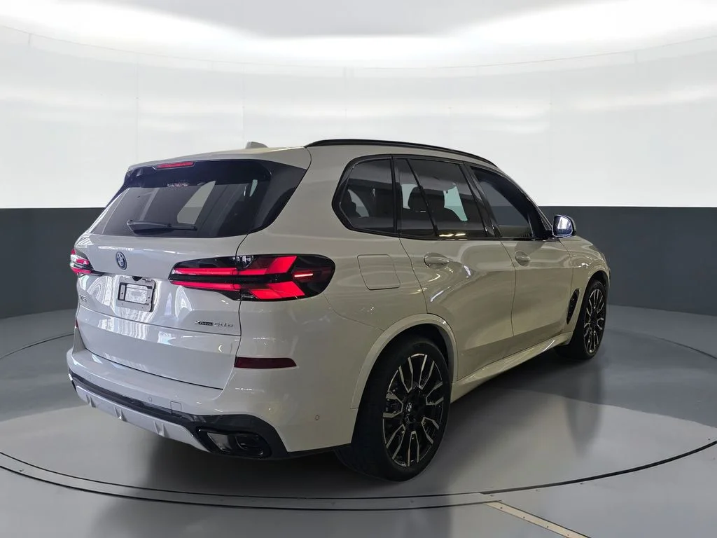 New 2026 Mineral White Metallic BMW xDrive50e image 3