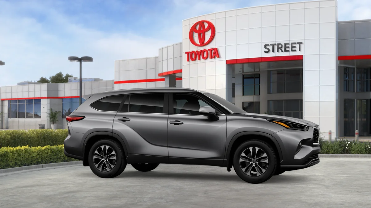 New 2026 Heavy Metal Toyota XLE image 25