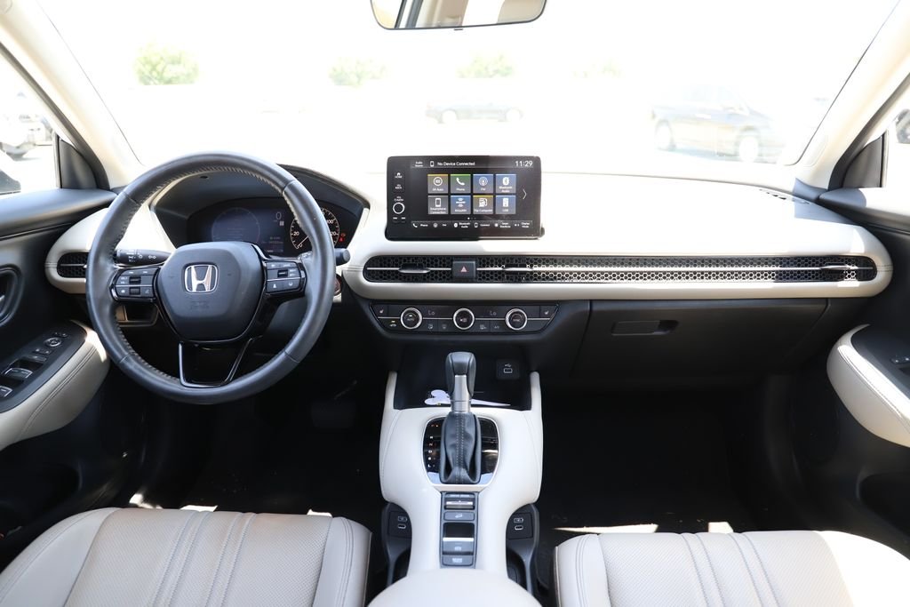 Certified Used 2025 Platinum White Pearl Honda 2WD EX-L image 5