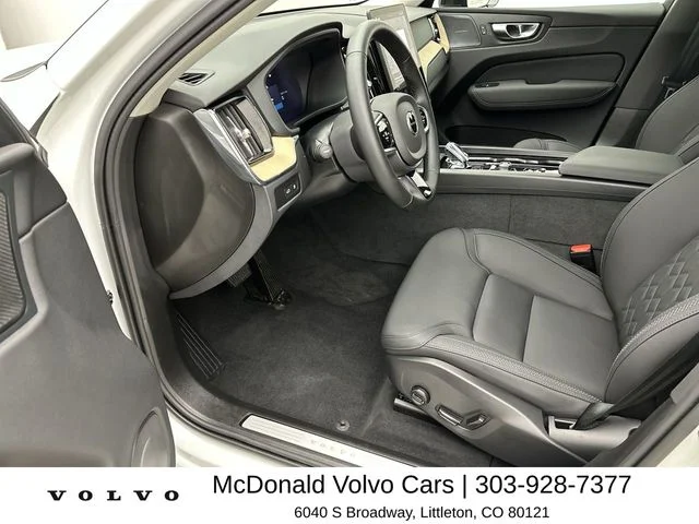 2026 Volvo XC60 Plus - Photo 11