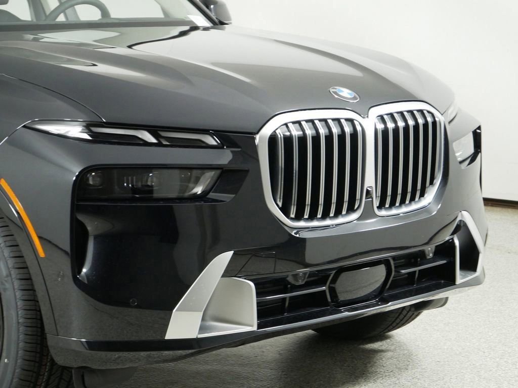 Used 2026 Black Sapphire Metallic BMW xDrive40i image 4