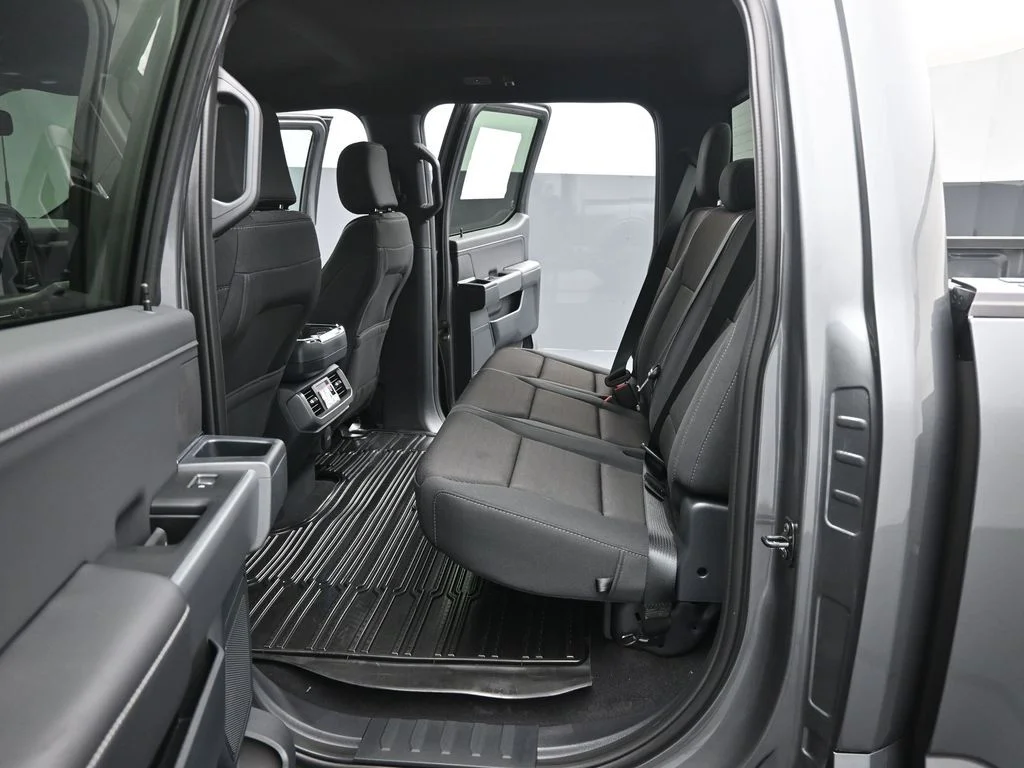 New 2026 Carbonized Gray Metallic Ford XLT image 19
