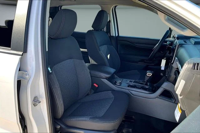 New 2025 Oxford White Ford XL image 11
