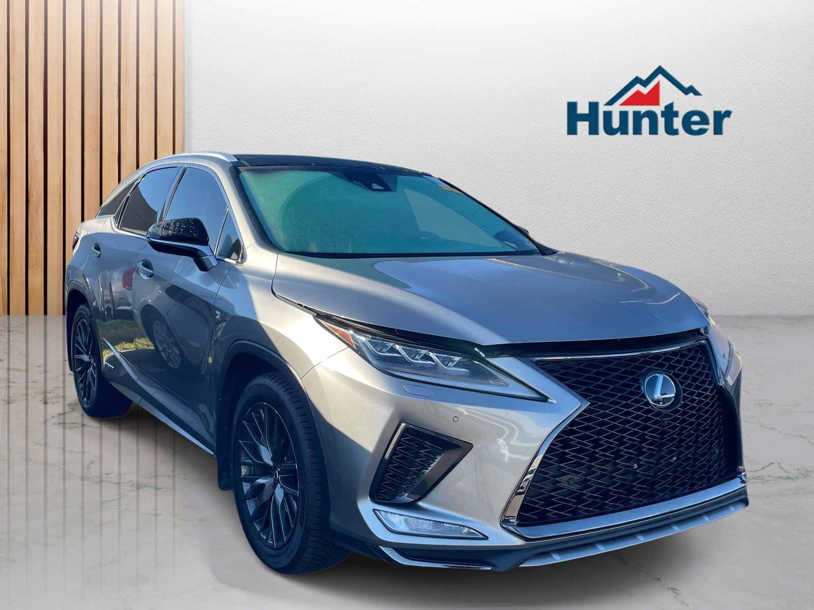 Used 2022 Atomic Silver Lexus F SPORT Handling image 1