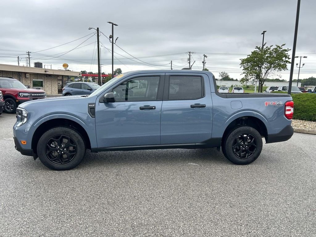 Used 2025 Azure Gray Metallic Ford XLT image 7