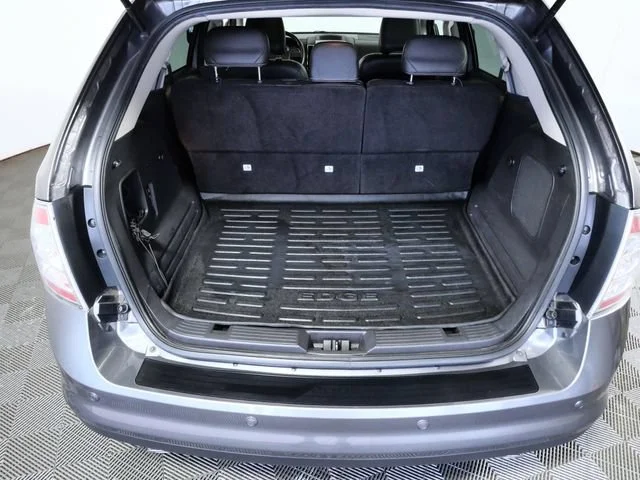 Used 2009 Gray Ford Limited image 8