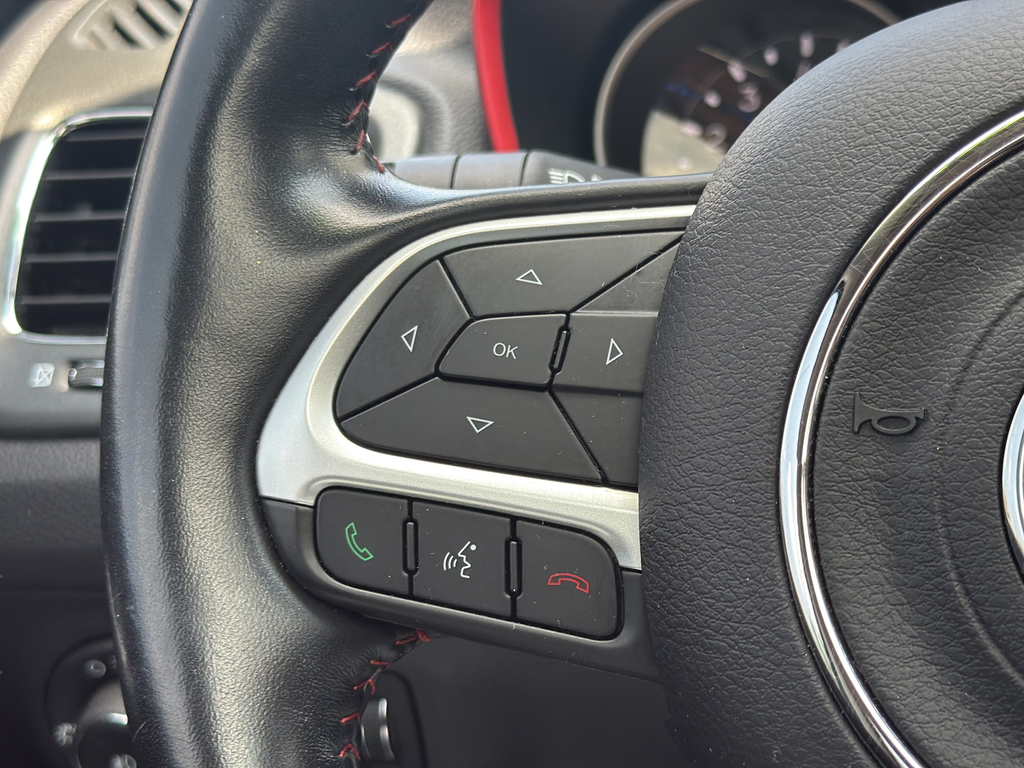 Used 2020 Black Jeep Trailhawk image 18