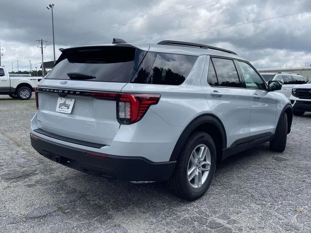 New 2026 White Ford Active image 3
