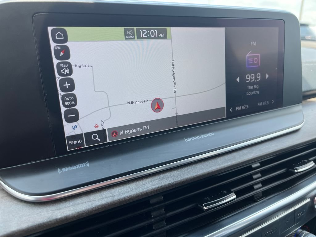 Used 2022 White Kia SX image 18