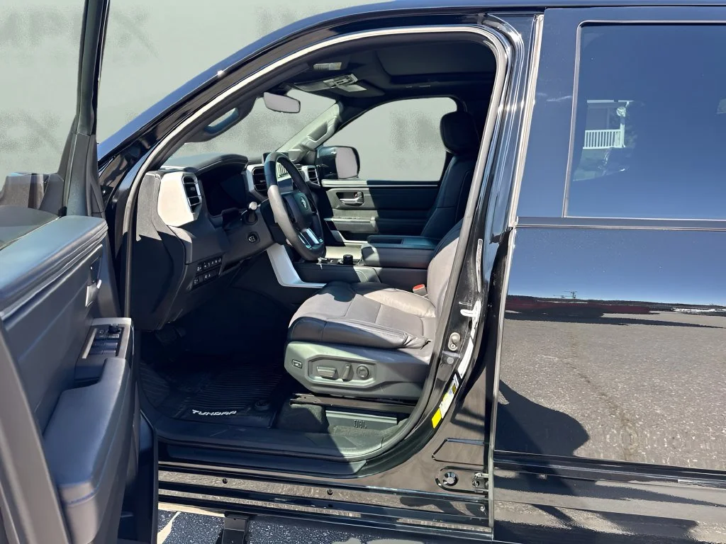 Used 2023 Black Toyota Platinum image 9