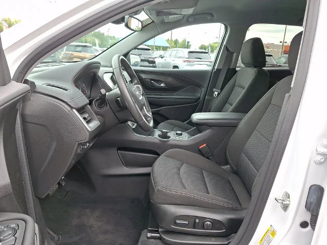 Used 2024 White GMC SLE image 13
