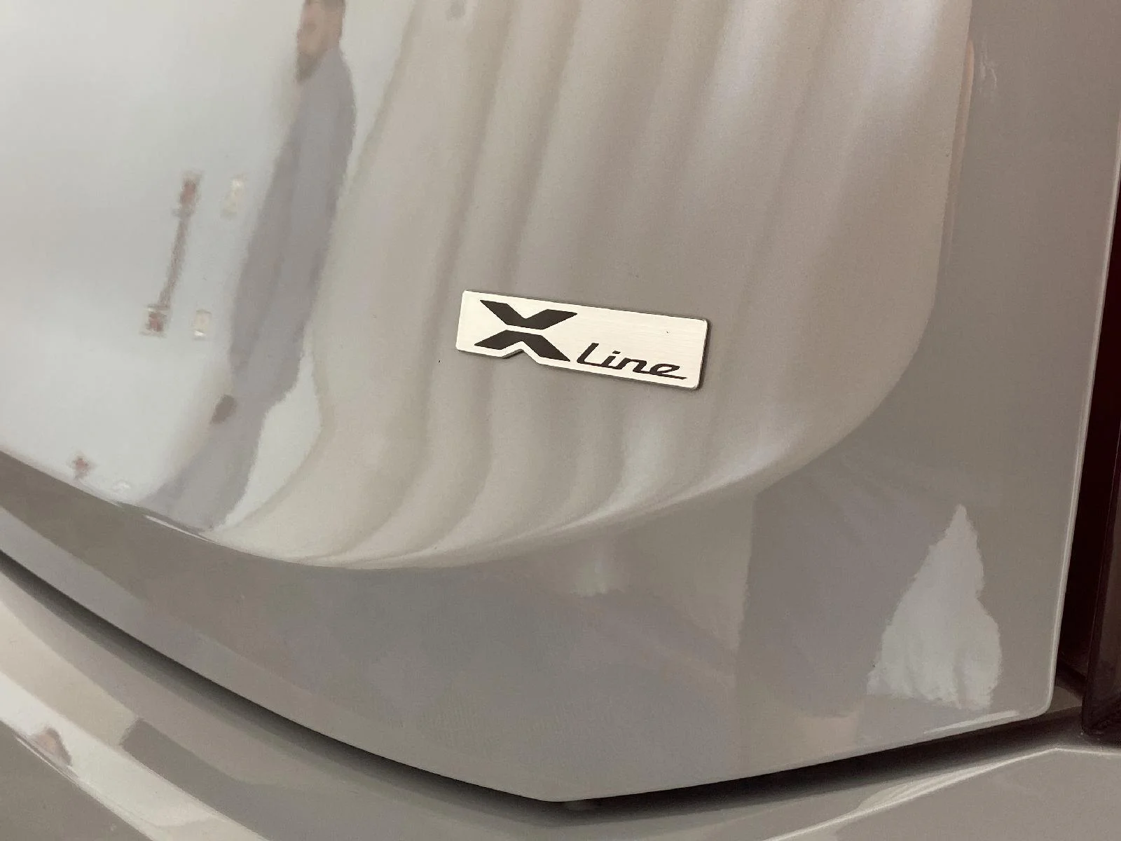 Used 2025 Wolf Gray Kia EX X-Line image 18