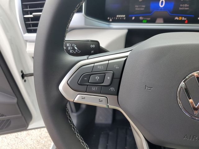 New 2026 White Volkswagen 1.5T SE image 32