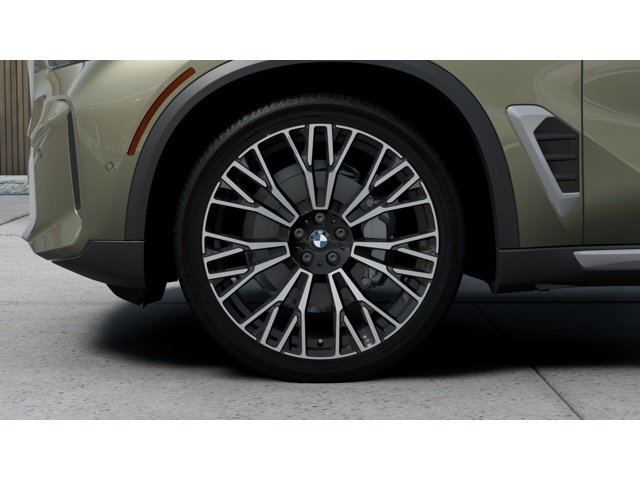 New 2026 Manhattan Green Metallic BMW sDrive40i image 7