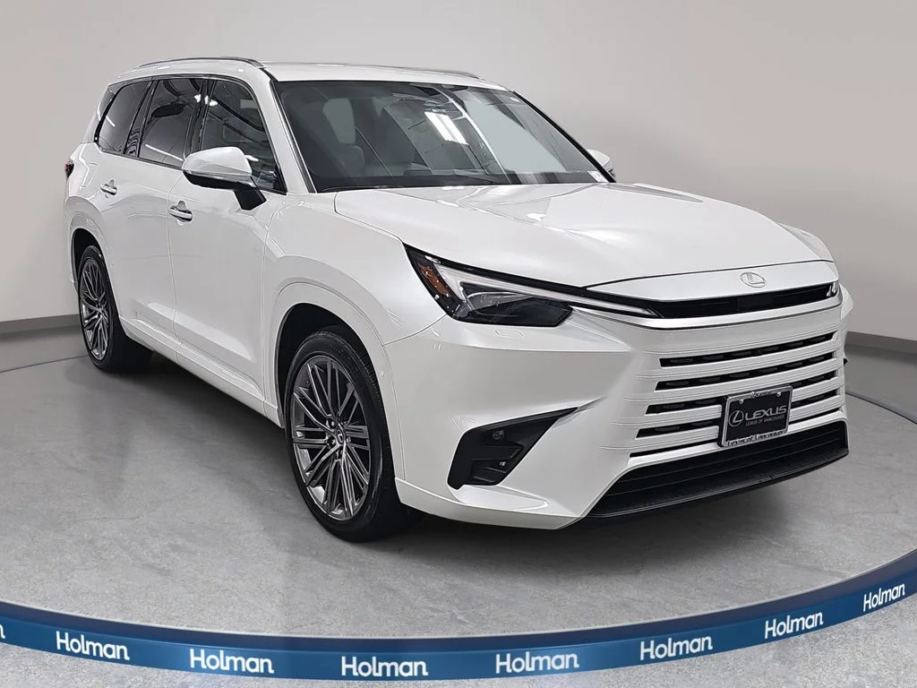 Certified Used 2024 Off-white Lexus 550h+ Luxury image 3