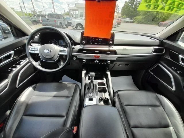 Used 2021 Black Kia S image 42