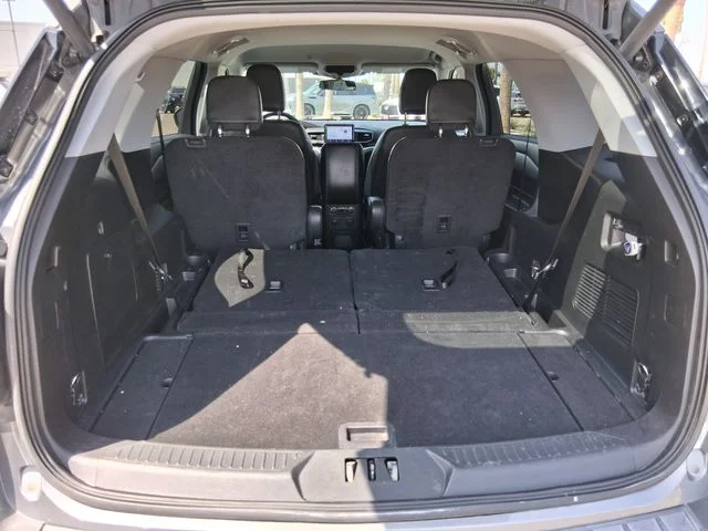 Used 2022 Gray Ford XLT image 6