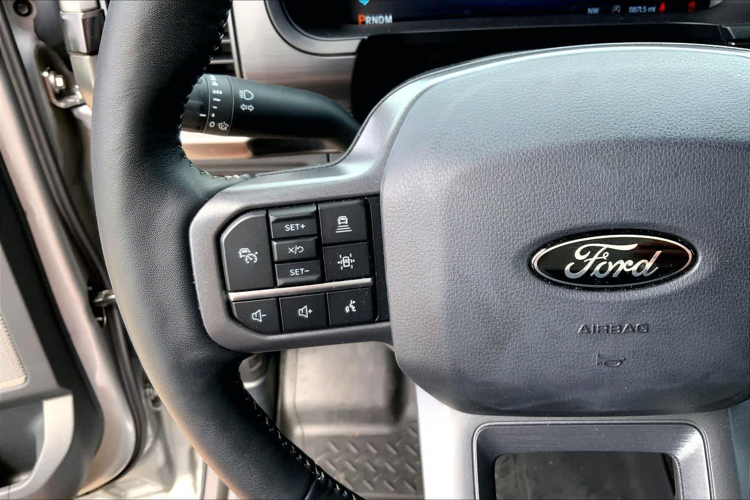 Used 2024 Iconic Silver Metallic Ford LARIAT image 22