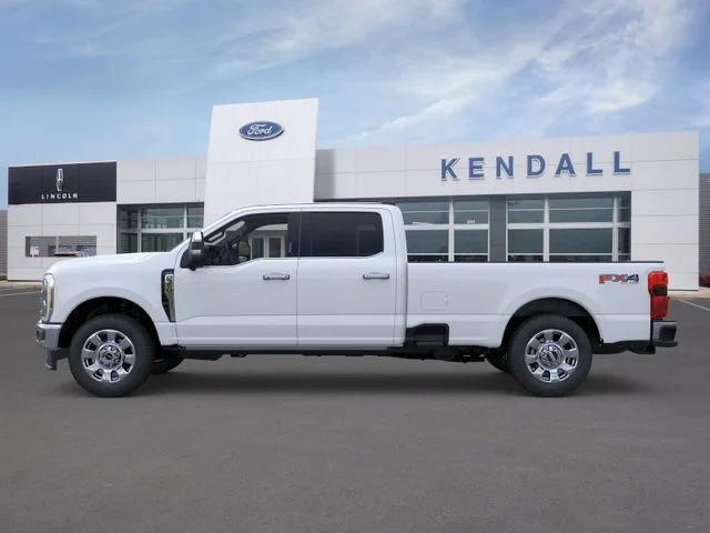 New 2026 Oxford White Ford Lariat image 3
