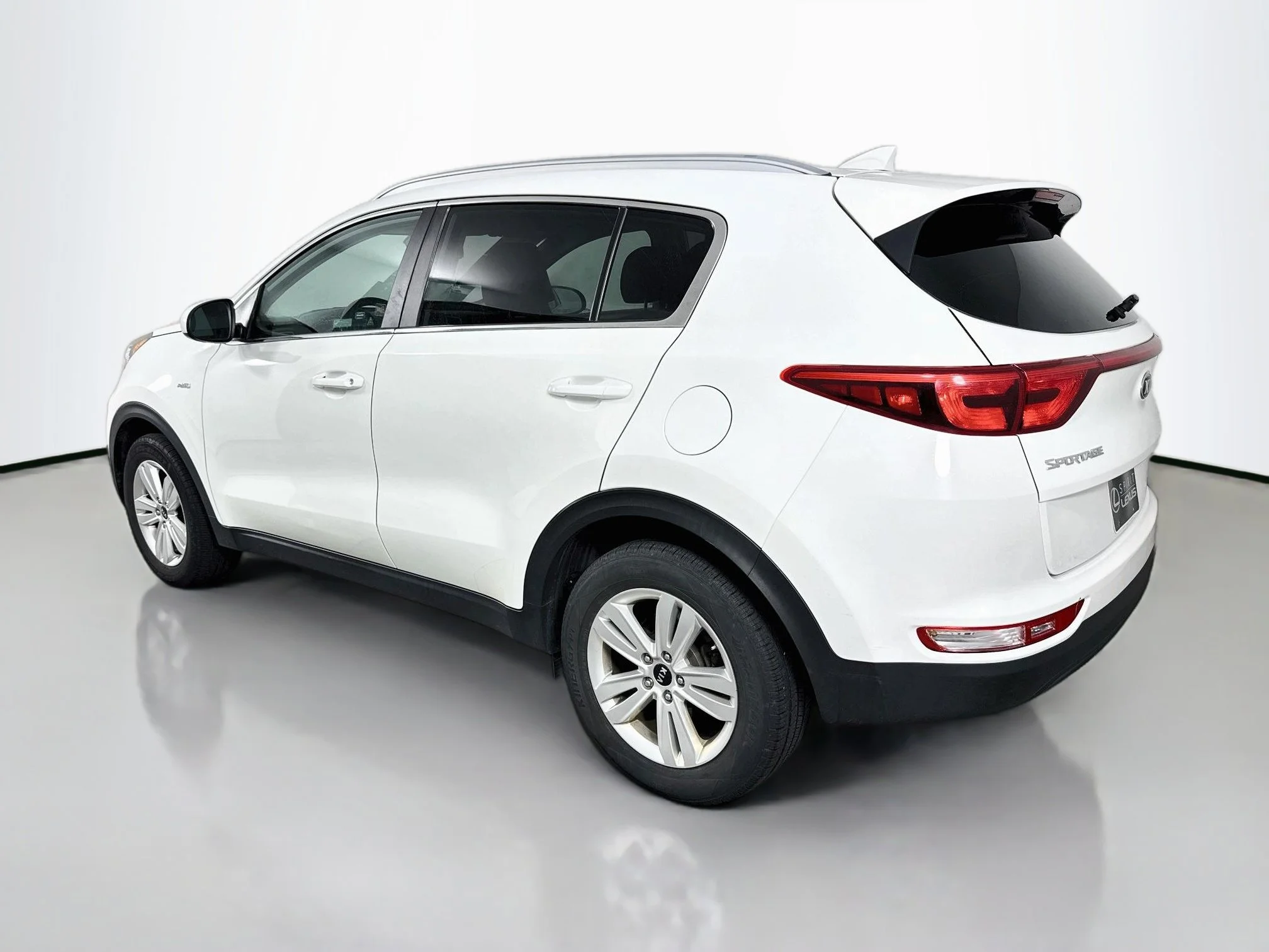 Used 2019 Clear White Kia LX image 5