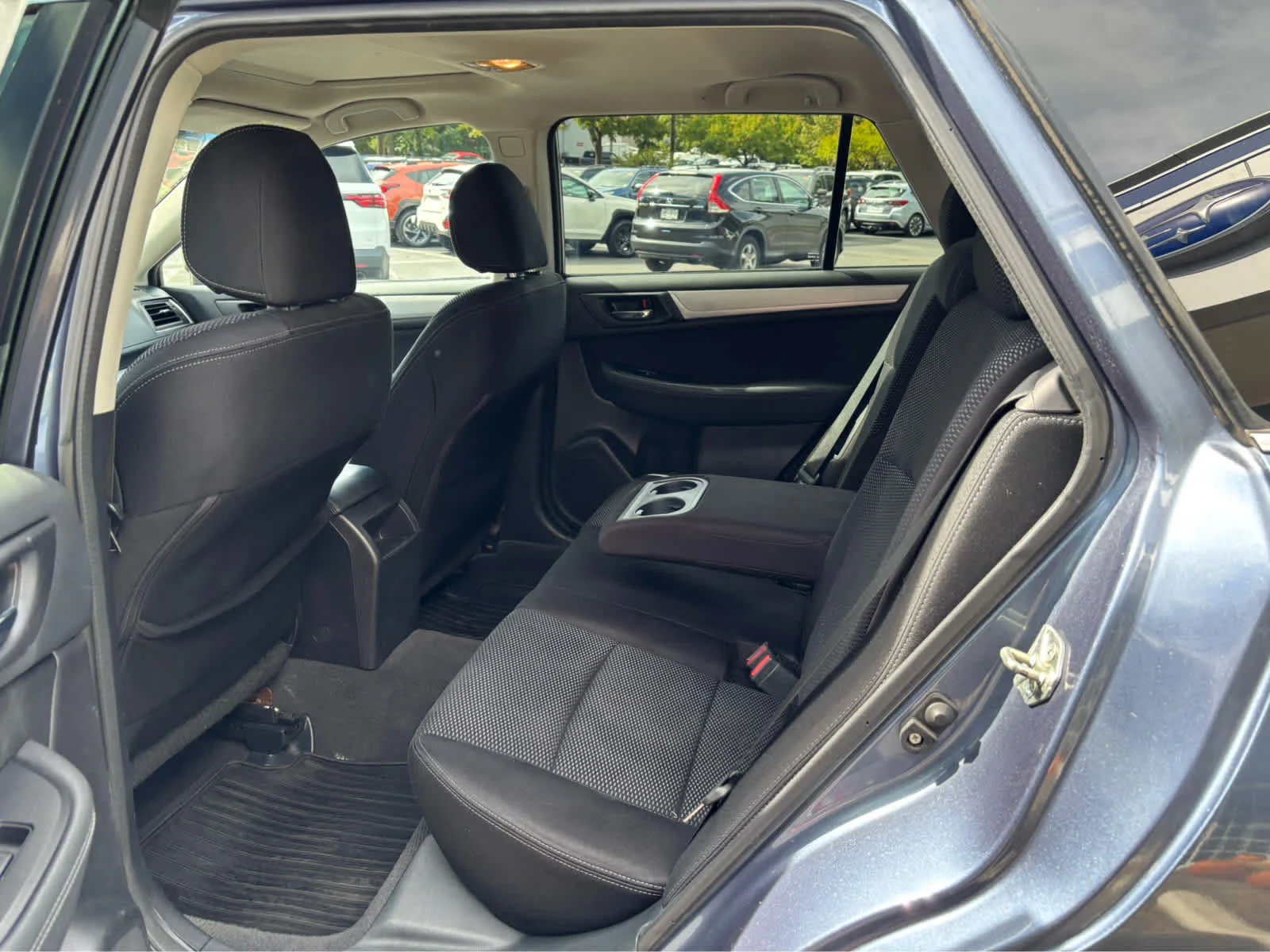 Used 2016 Twilight Blue Metallic Subaru 2.5i Premium image 28