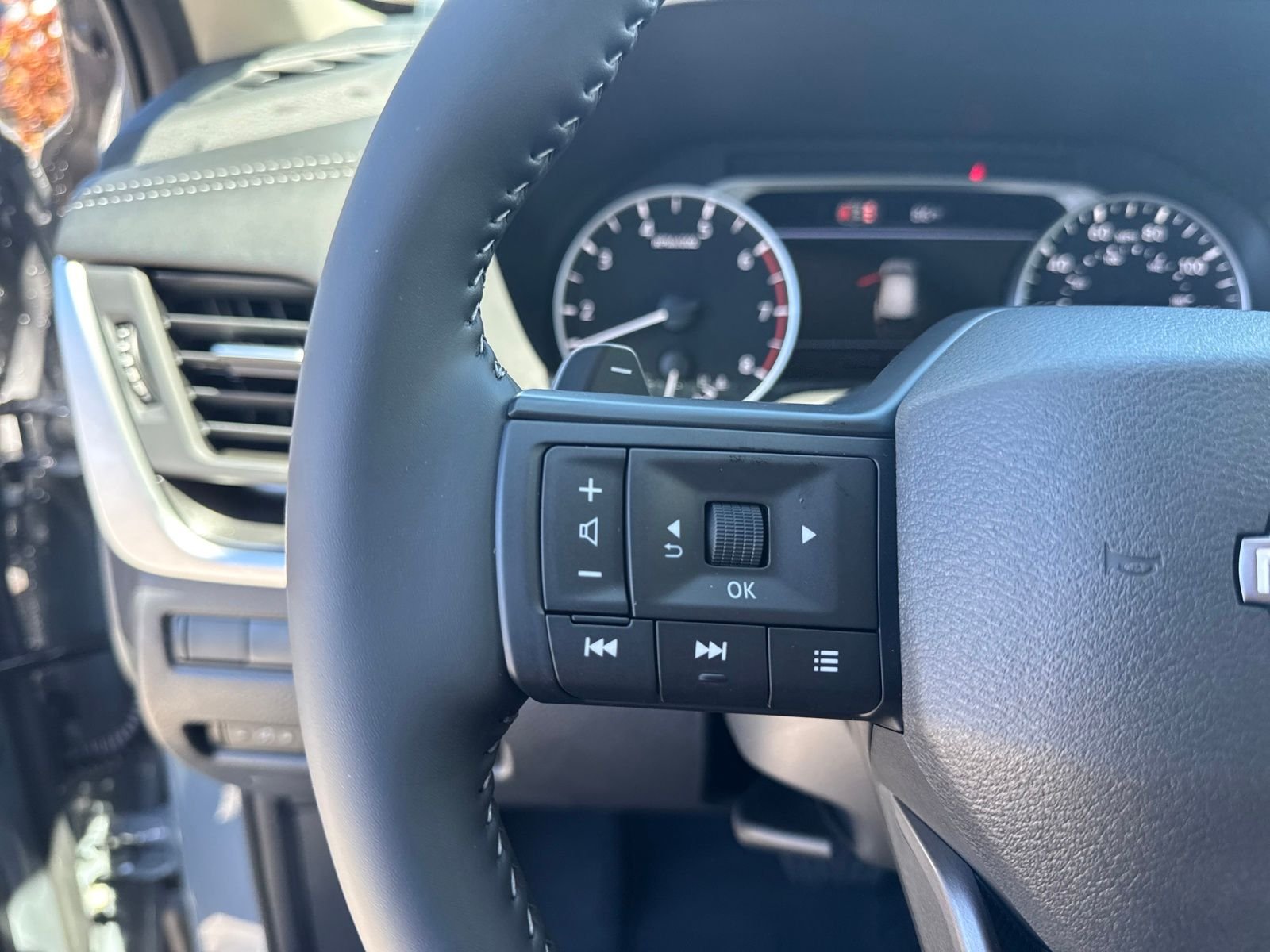 New 2026 Nissan Rogue SV 4D Sport Utility