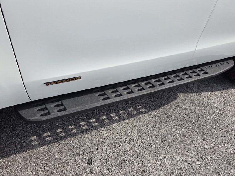 Used 2025 White Metallic FORD TREMOR 4X4 image 10